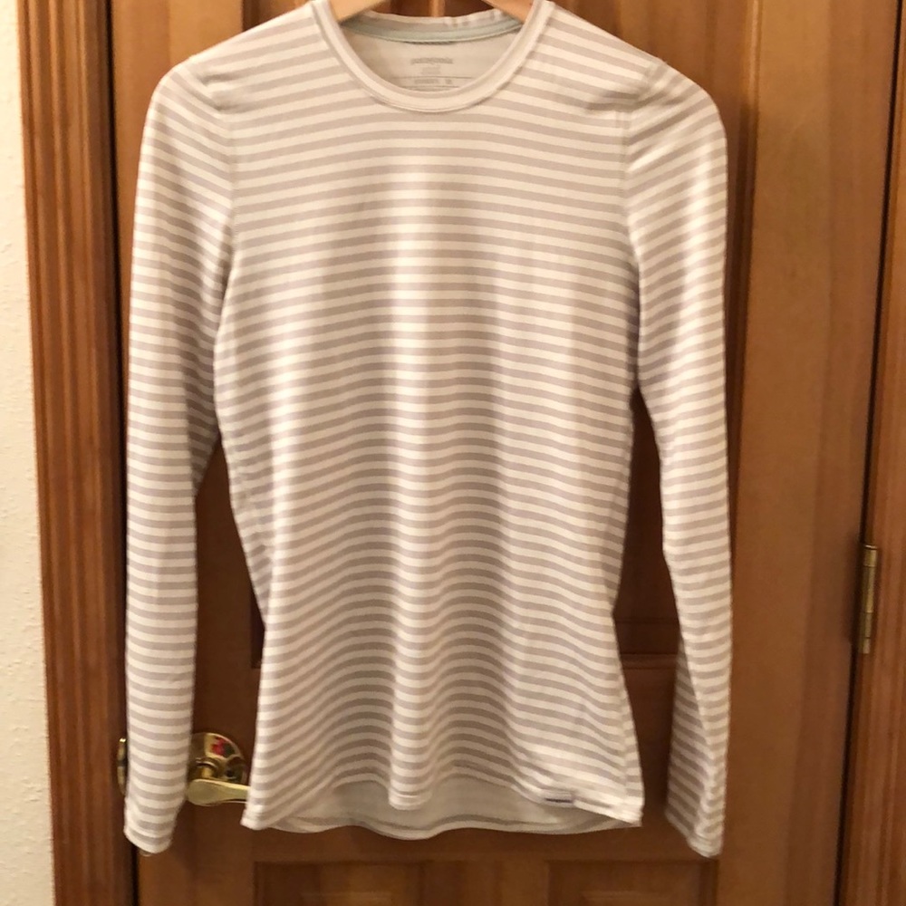 Patagonia capilene silkweight shirt - Size XS